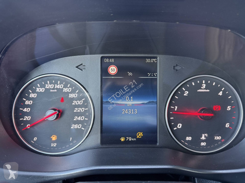 Samochód dostawczy Mercedes VITO FOURGON 116...