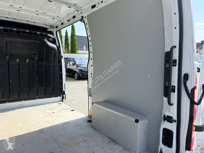 عربة نفعية Renault MASTER III FG F3500 L2H2 2.3...