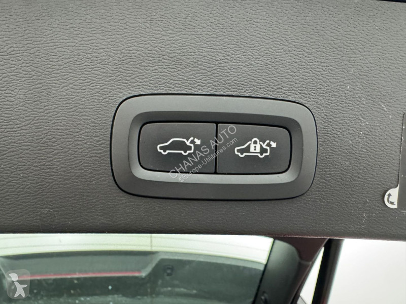 Samochód dostawczy Volvo T5 Recharge 180+82...