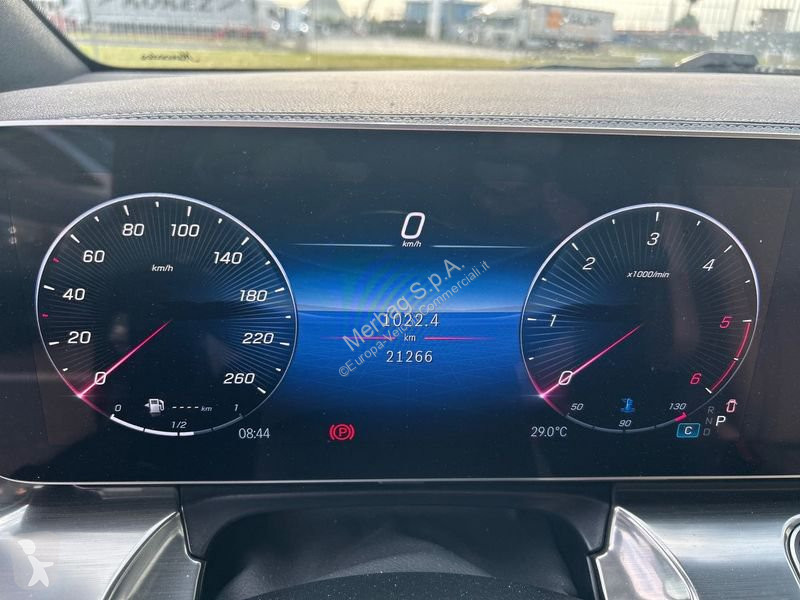 عربة نفعية Mercedes V Long 300 d Exclusive auto