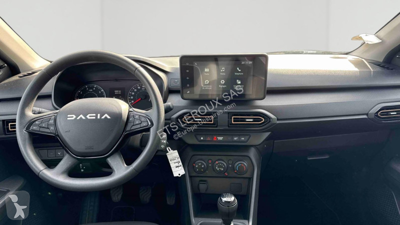 Лекотоварен автомобил Dacia SANDERO