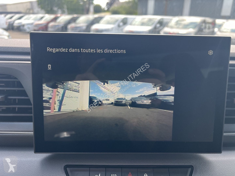 عربة نفعية Nissan INTERSTAR CCB BENNE 2 VANTAUX...