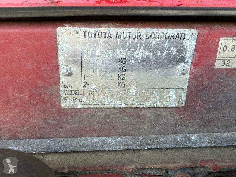 عربة نفعية Toyota Pick-Up Truck - 4x4 - Manual...