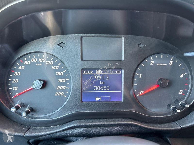 Veicolo commerciale Mercedes 112 cdi furgone Long