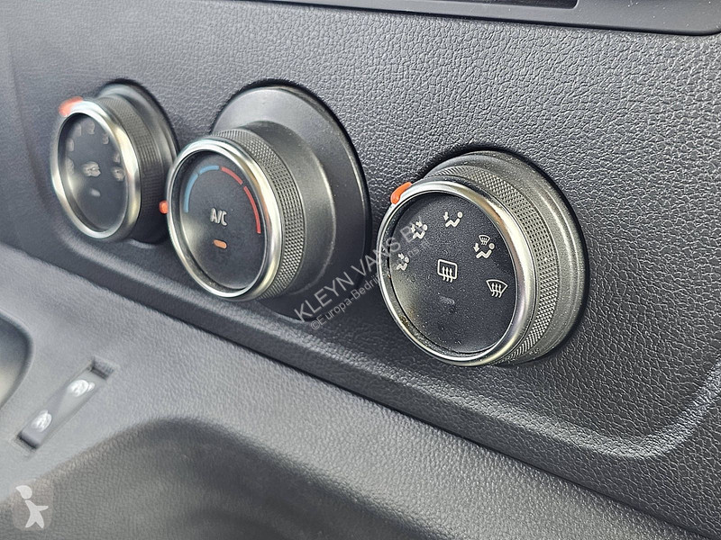 Furgoneta Renault 2.3 Dubbele Cabine