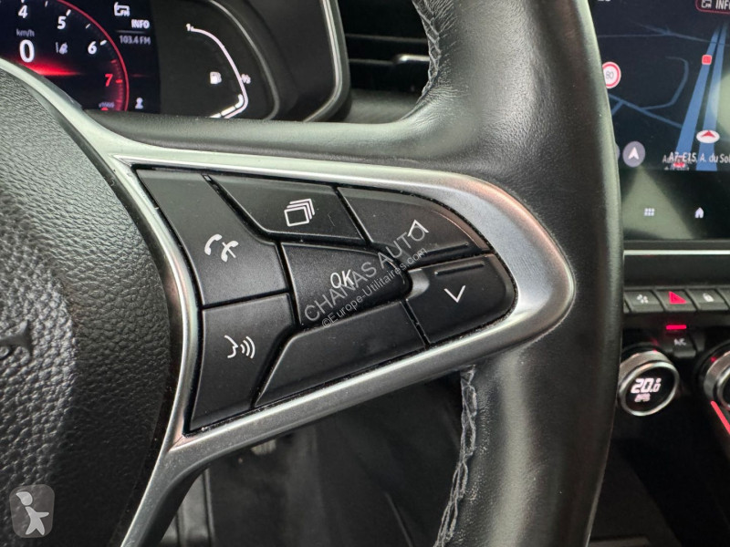 عربة نفعية Renault 1.0 TCe 100 Intens