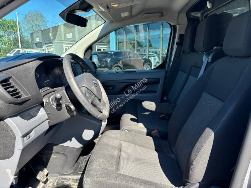 Véhicule utilitaire Toyota