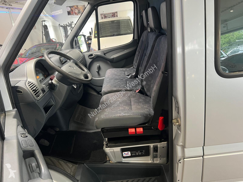 عربة نفعية Mercedes...