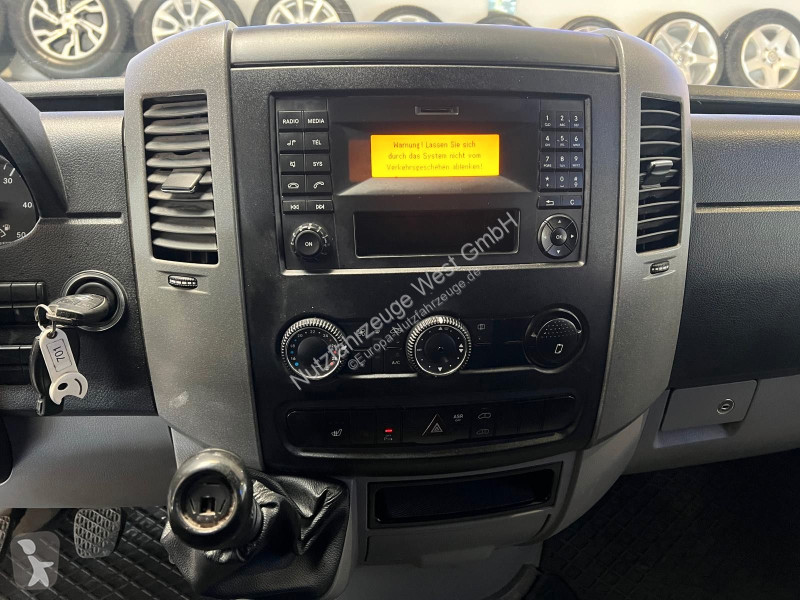 عربة نفعية Mercedes 313/316...