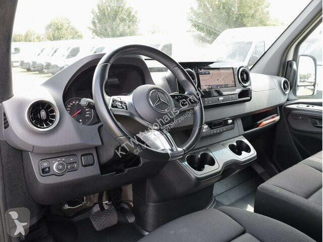 Veículo utilitário Mercedes Sprinter 317...