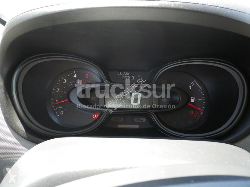 عربة نفعية Renault  TRAFIC 8 PLAZAS  125CV