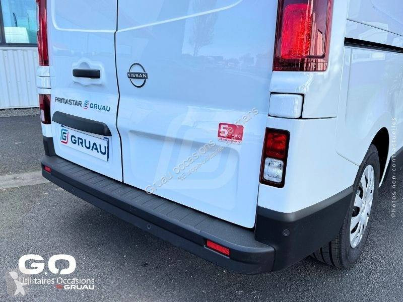 Véhicule utilitaire Nissan