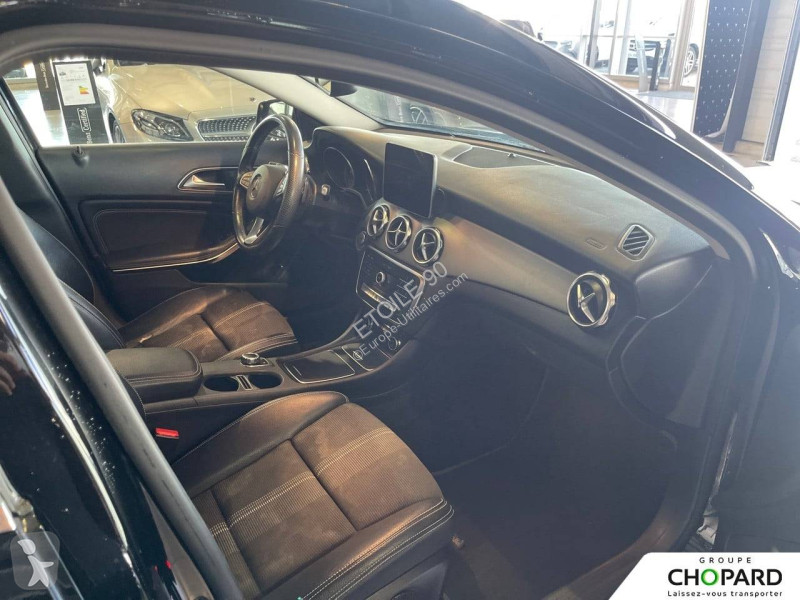 Samochód dostawczy Mercedes GLA 180 7-G DCT