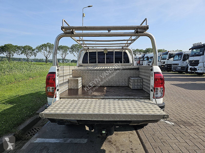 عربة نفعية Toyota 2.4 4x4 Airco NAP Pickup Hilux