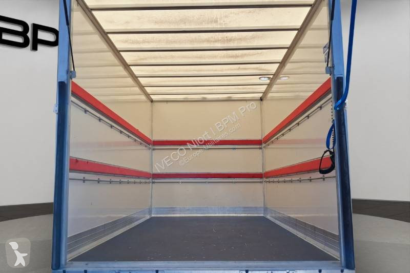 Furgoneta Iveco