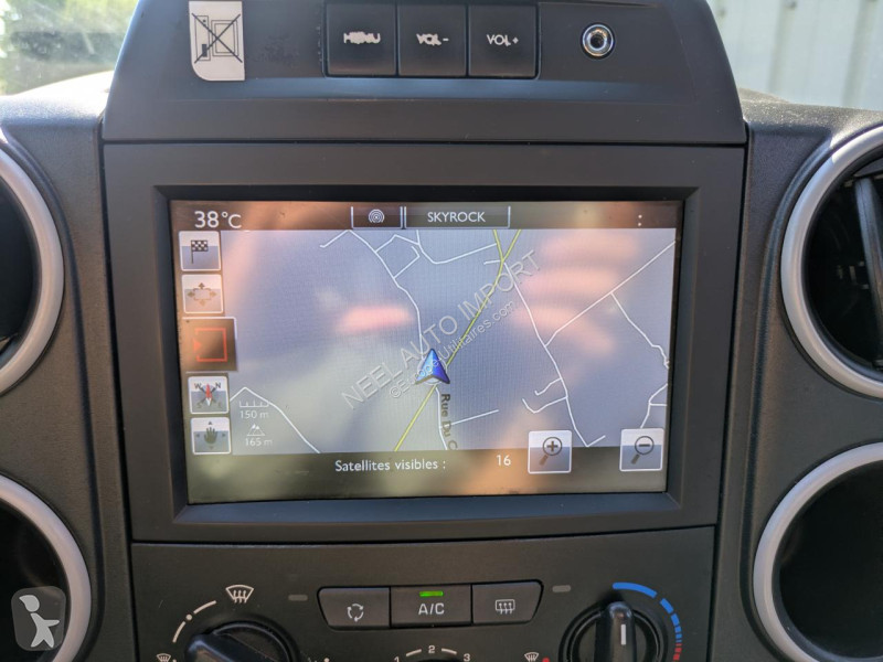 Véhicule utilitaire Citroën BERLINGO II 1.6...