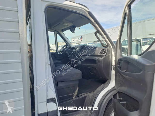 عربة نفعية Iveco Daily 35C16 - 35C16H