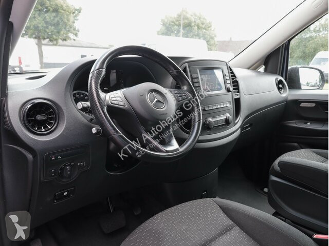Véhicule utilitaire Mercedes Vito 114...