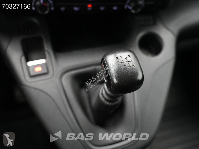 عربة نفعية Toyota Benzine L2H1 Navi Airco...