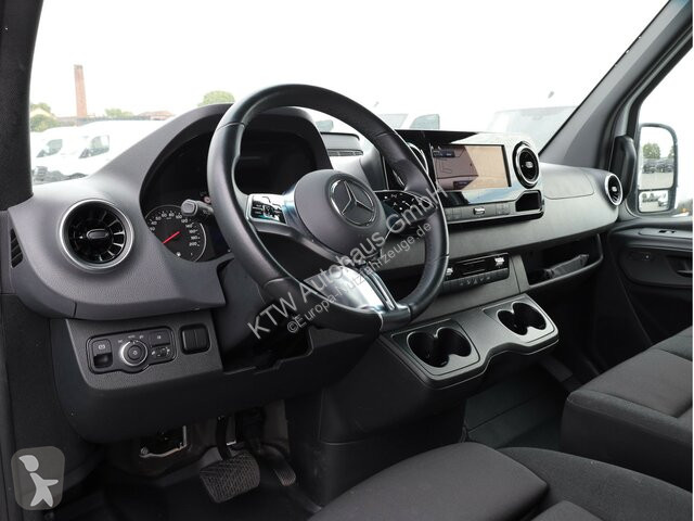 Véhicule utilitaire Mercedes Sprinter 317...