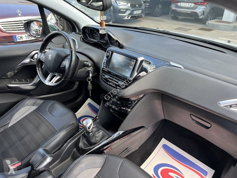Furgoneta Peugeot 1.2 PURETECH 130CH ALLURE S&S
