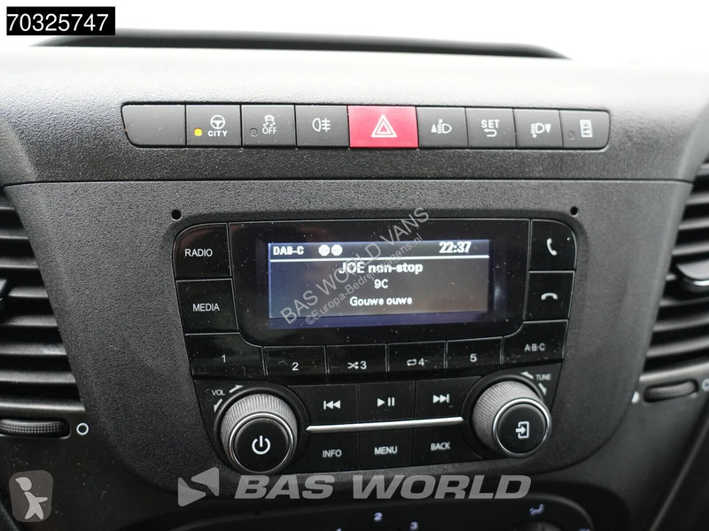 Véhicule utilitaire Iveco 35C16 3.0L Laadklep...
