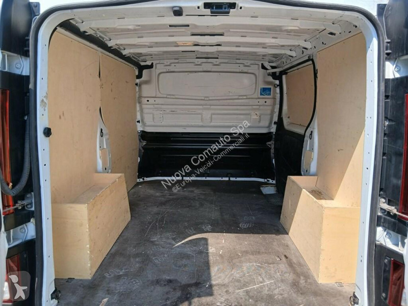 عربة نفعية Renault IV