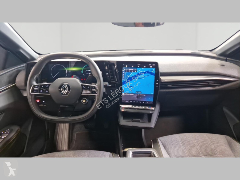 Renault MEGANE E-TECH Transporter