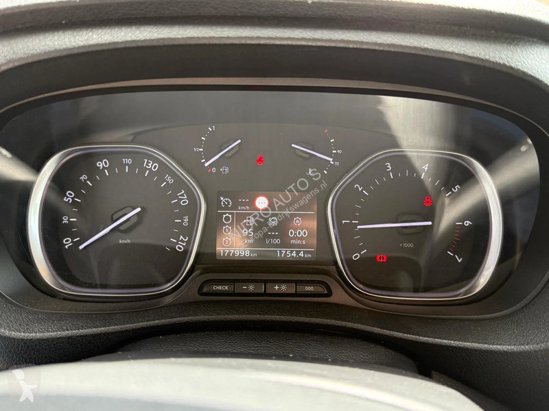 عربة نفعية Toyota 2.0 D Professional 2x...