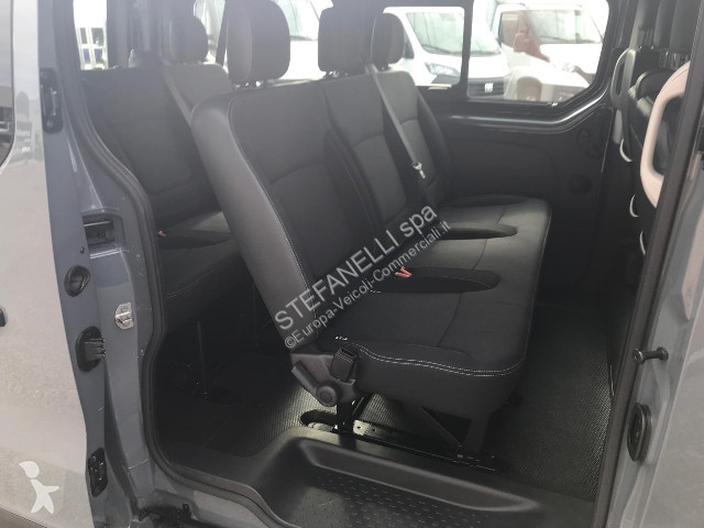 Veicolo commerciale Nissan Primastar bus 2.0...