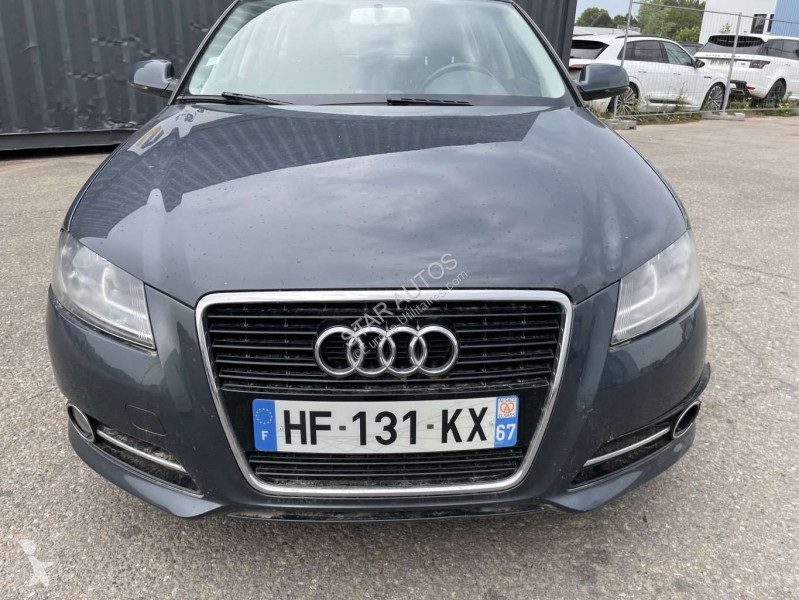 عربة نفعية Audi