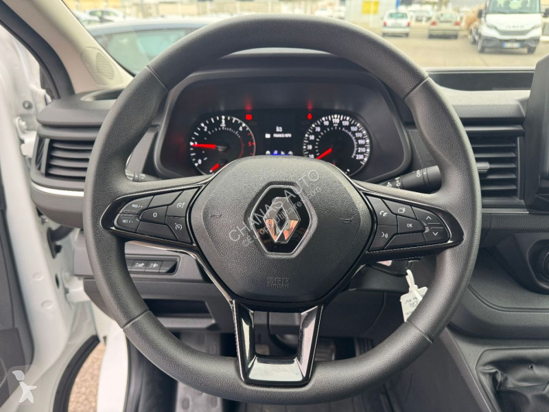 Véhicule utilitaire Renault L2H1 2.0 BLUE DCI...