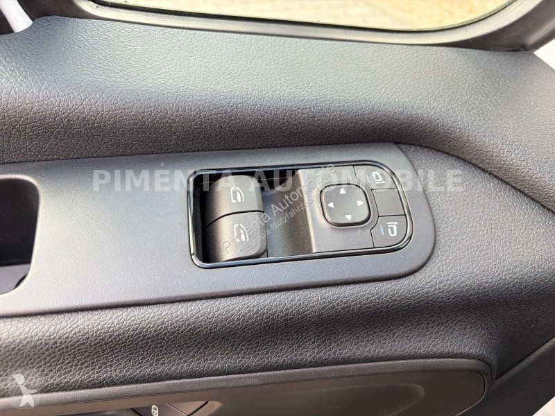 Furgoneta Mercedes 517 PRO 43 5t PRITSCHE 4,50m...