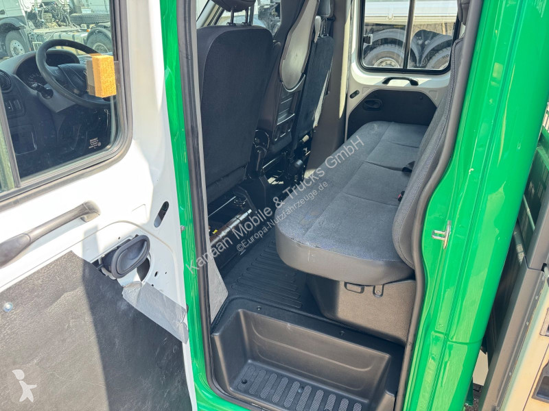Véhicule utilitaire Renault III DoKa Pritsche...