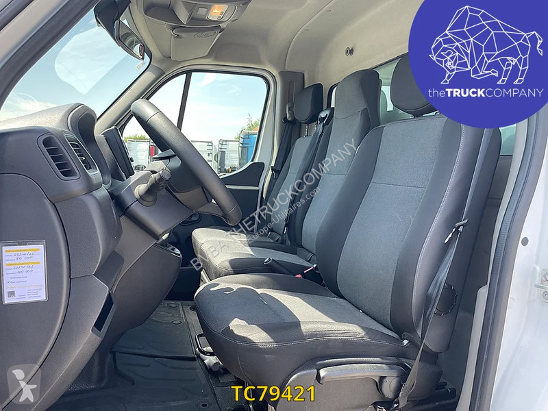 Furgoneta Renault 2.3 DCI KOFFER MET LAADBRUG