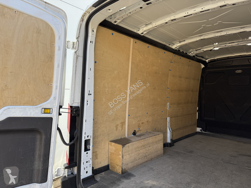 Véhicule utilitaire Ford 2.0 TDCI 130PK L3H2...