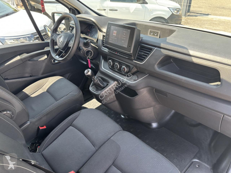 Renault TRAFIC L2H1 3000 Kg 2.0 Blue dCi 130...