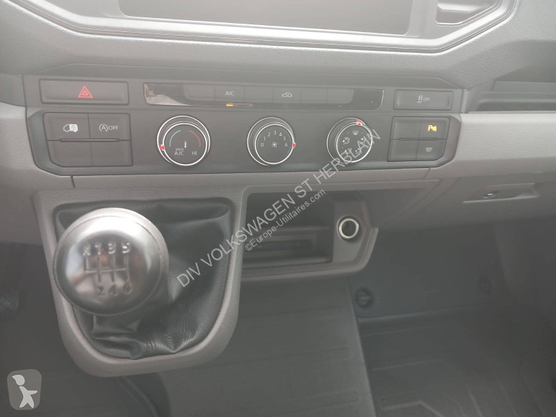 Комерційні автомобілі Volkswagen CRAFTER VAN 35...