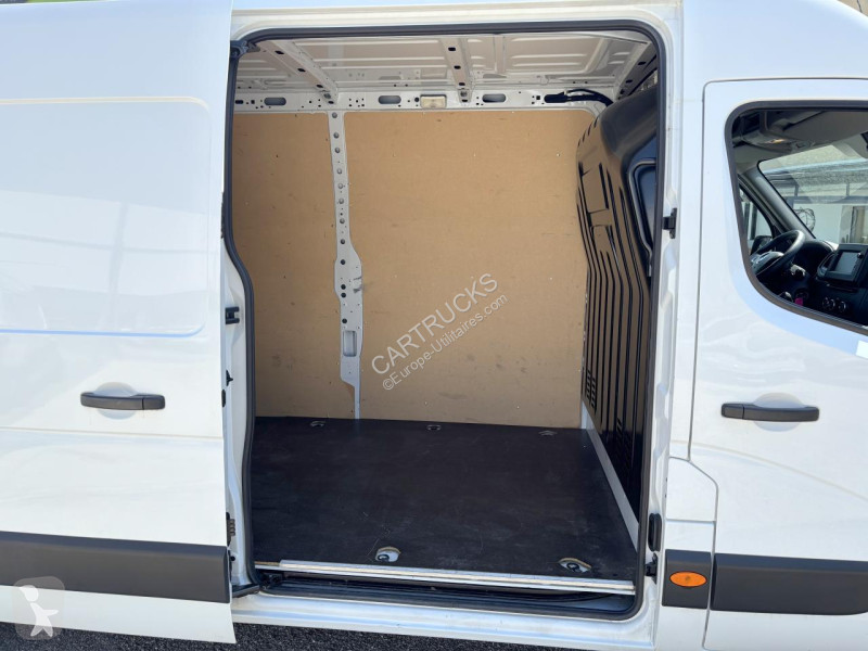 Véhicule utilitaire Renault MASTER Grand...