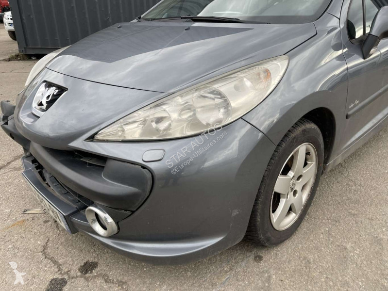 Véhicule utilitaire Peugeot