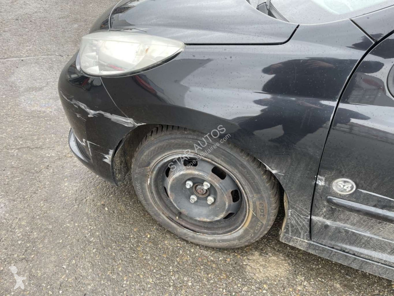 عربة نفعية Peugeot