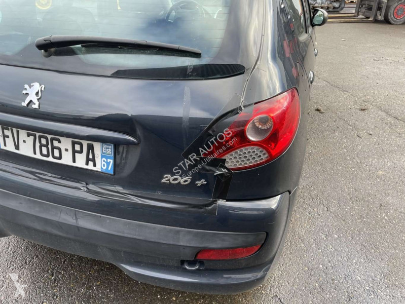 Véhicule utilitaire Peugeot