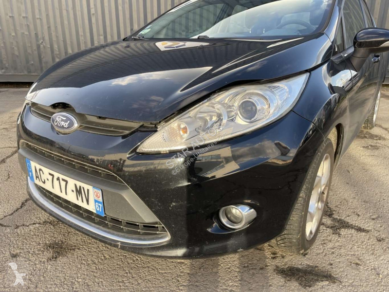Véhicule utilitaire Ford