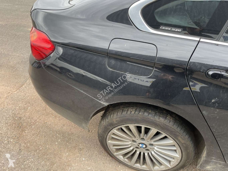 عربة نفعية BMW