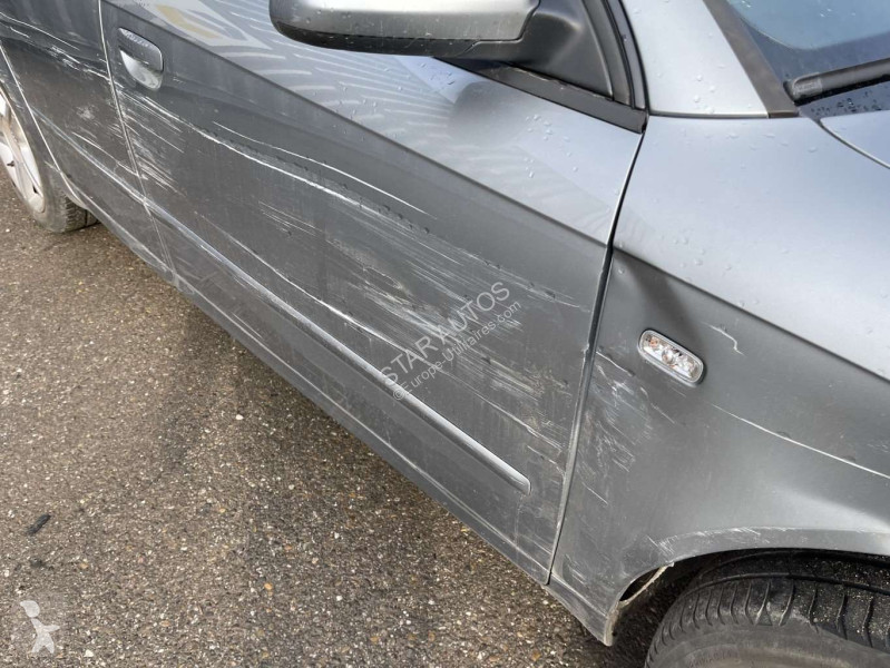 عربة نفعية Audi