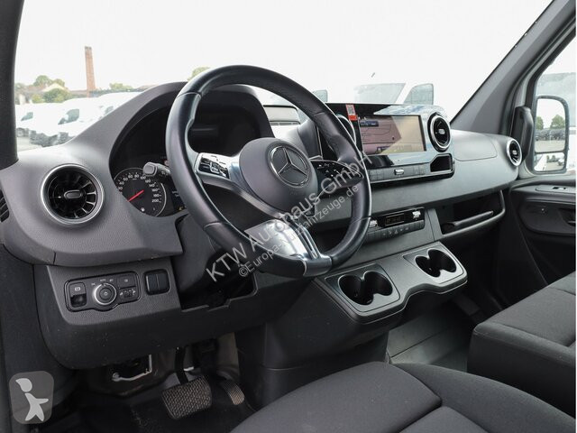 Véhicule utilitaire Mercedes Sprinter 317...