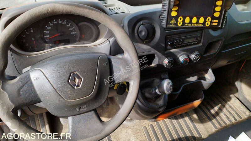 عربة نفعية Renault MASTER