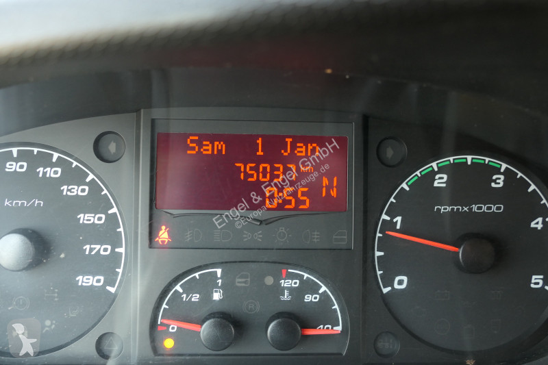 Лекотоварен автомобил Iveco Daily 35 S11 C30C...