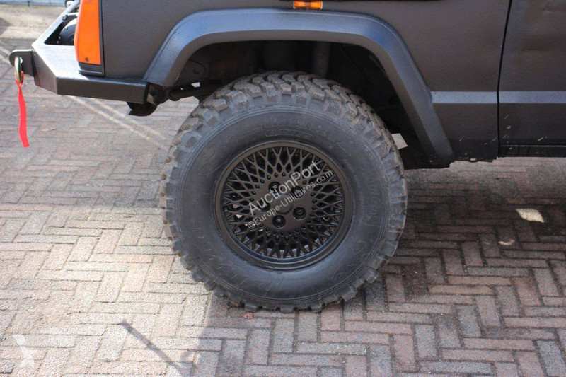 عربة نفعية Jeep Limited