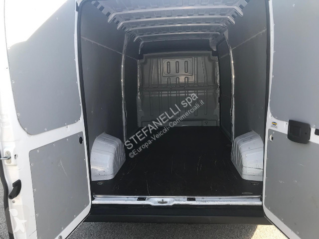 عربة نفعية Fiat Ducato 35 L3H2 2.2 mjt3 140cv...